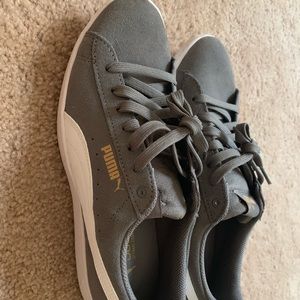 Like new grey puma 8.5